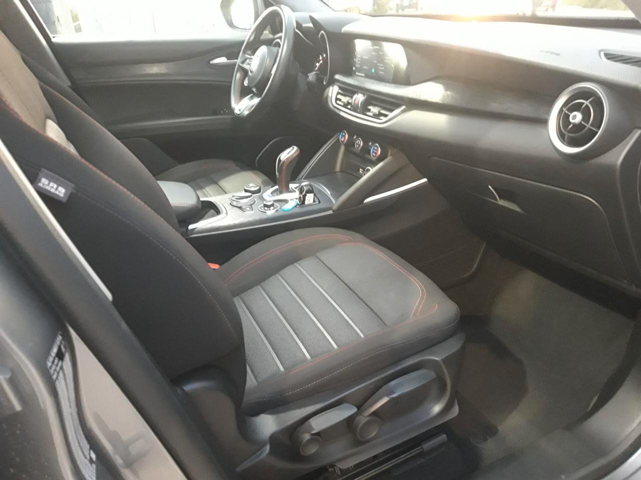 Alfa Romeo Stelvio 2.2 Turbodiesel 160 CV AT8 RWD Business