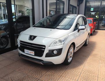 Peugeot 3008 HYbrid4 163cv 4x4