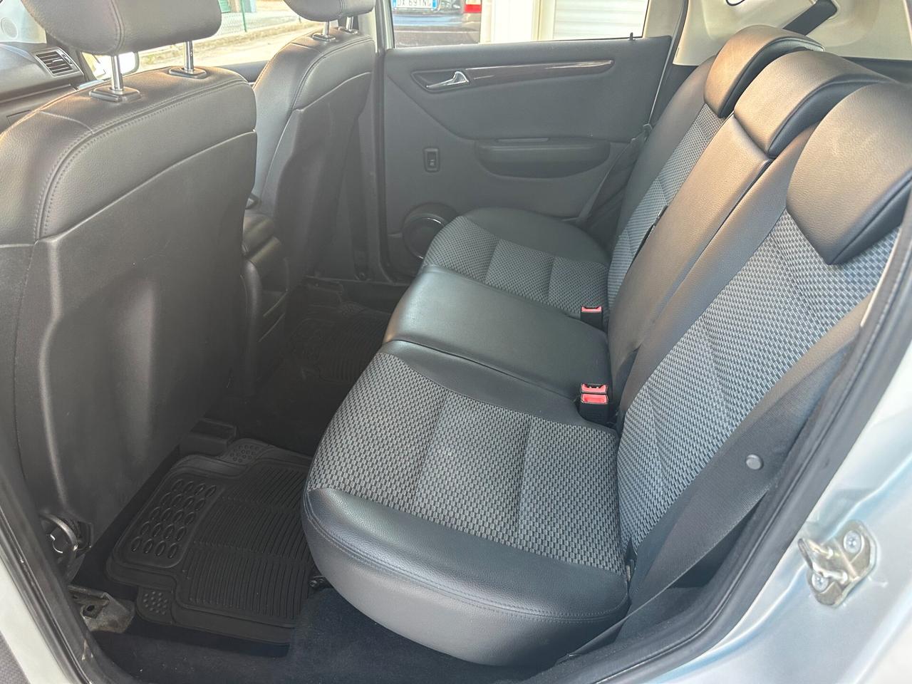 Mercedes-benz A 180 CDI (12 RATE)