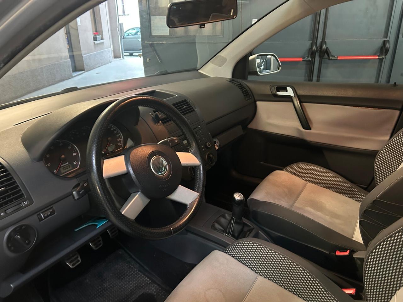 Volkswagen Polo 1.4/80CV 16V 5p. Comfortline