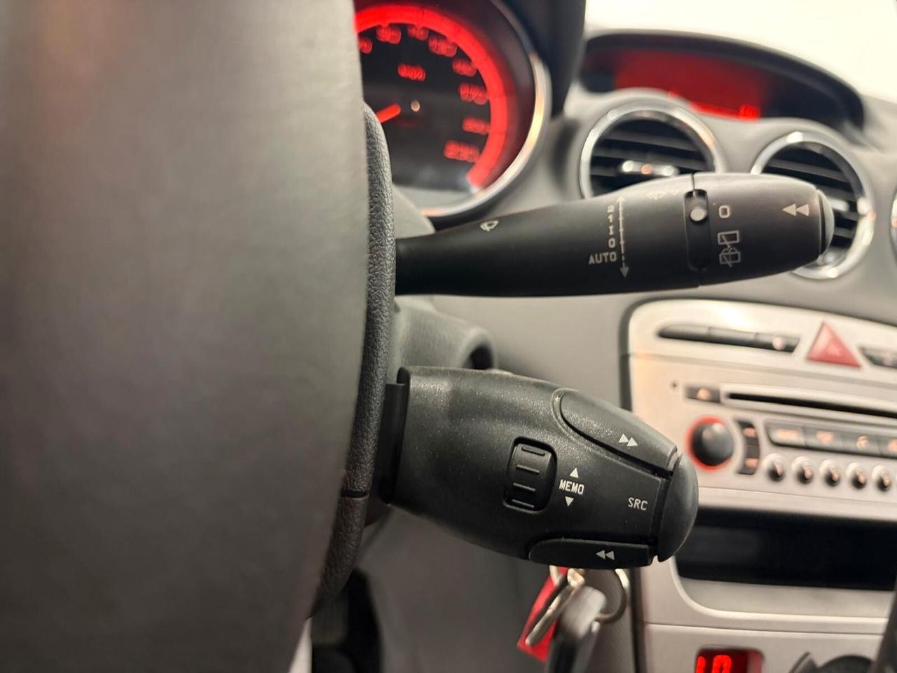 Peugeot 308 1.6 HDi 110CV TETTO PANORAMICO