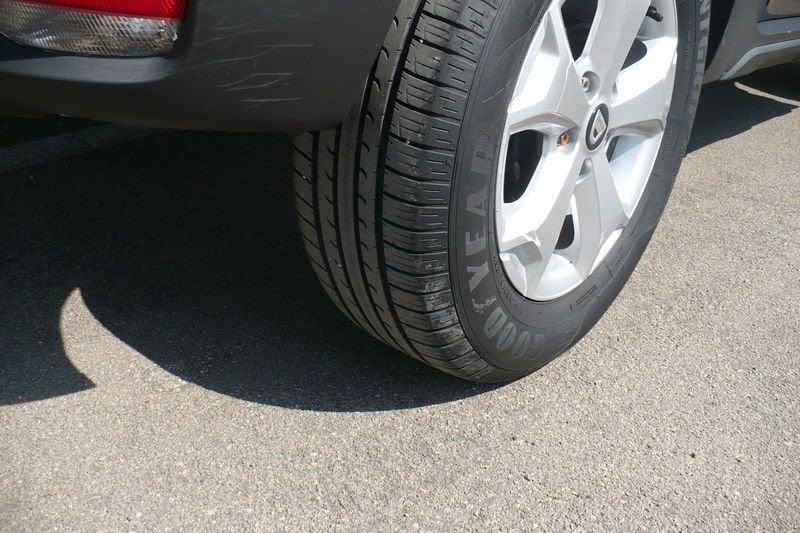 Dacia Duster 1.0 TCe 110 CV ECO-G 4x2 15th Anniversary