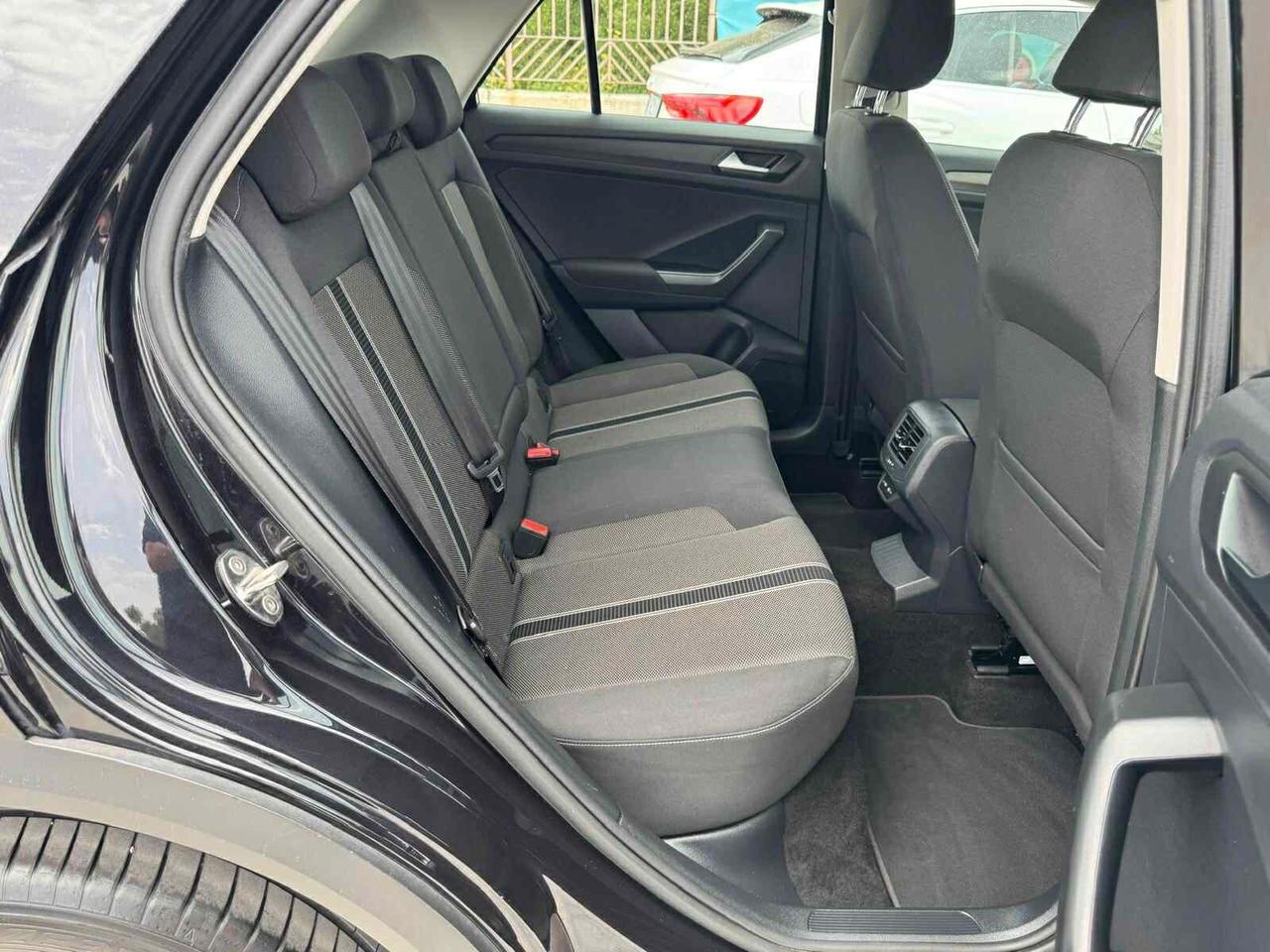 Volkswagen T-Roc 2.0 TDI 116CV 6M -STYLE-NAV