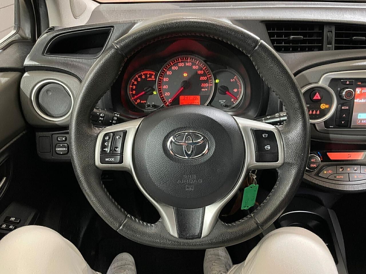 Toyota Yaris 1.0 5 porte Lounge