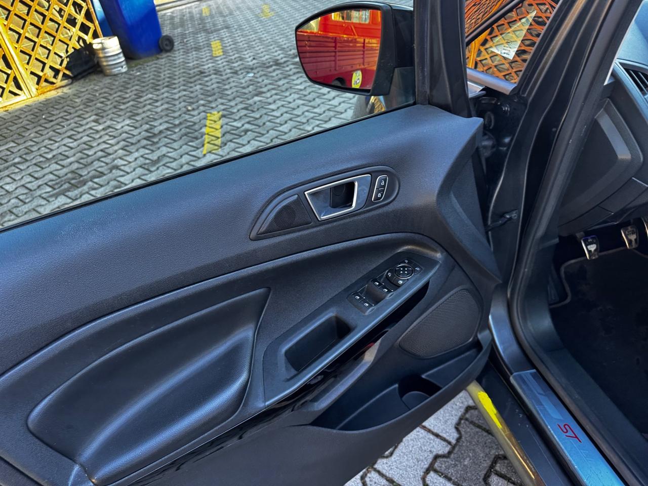 Ford EcoSport 1.0 EcoBoost 100 CV ST-Line Black Edition