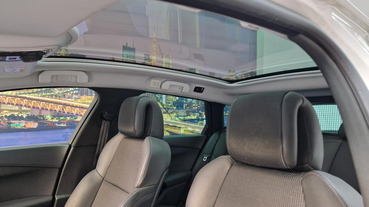 Peugeot 508 BlueHDi 120 EAT6 S&S SW Allure