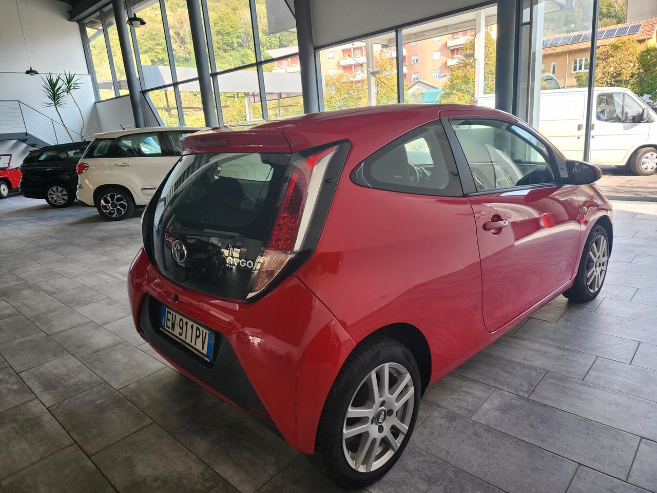 Toyota Aygo 1.0 12V VVT-i 3 porte Neopatentati