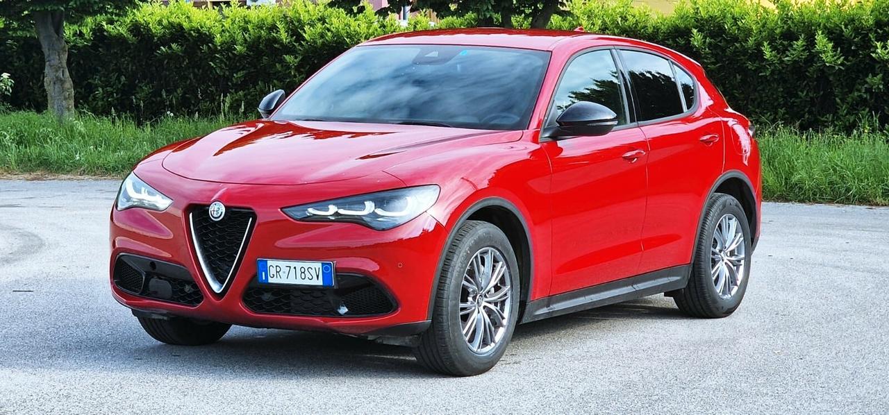 Alfa Romeo Stelvio 2.2 Turbodiesel 160 CV AT8 RWD Super