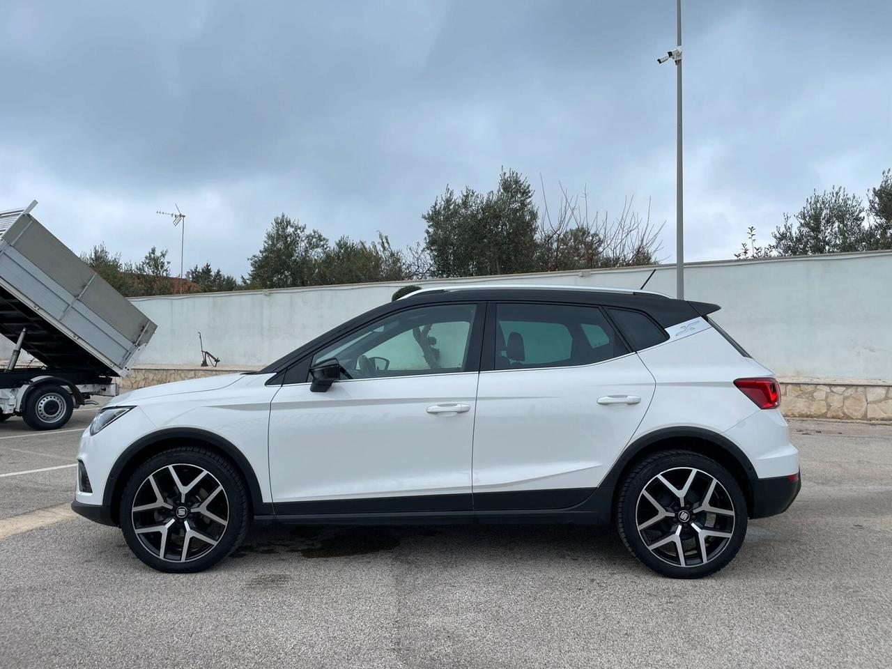 SEAT ARONA 1.0 TGI FR