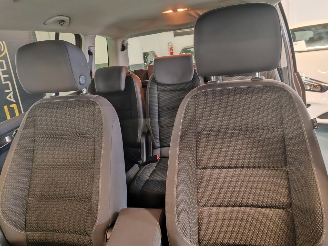 Volkswagen Touran 1.6 TDI DSG Comfortline