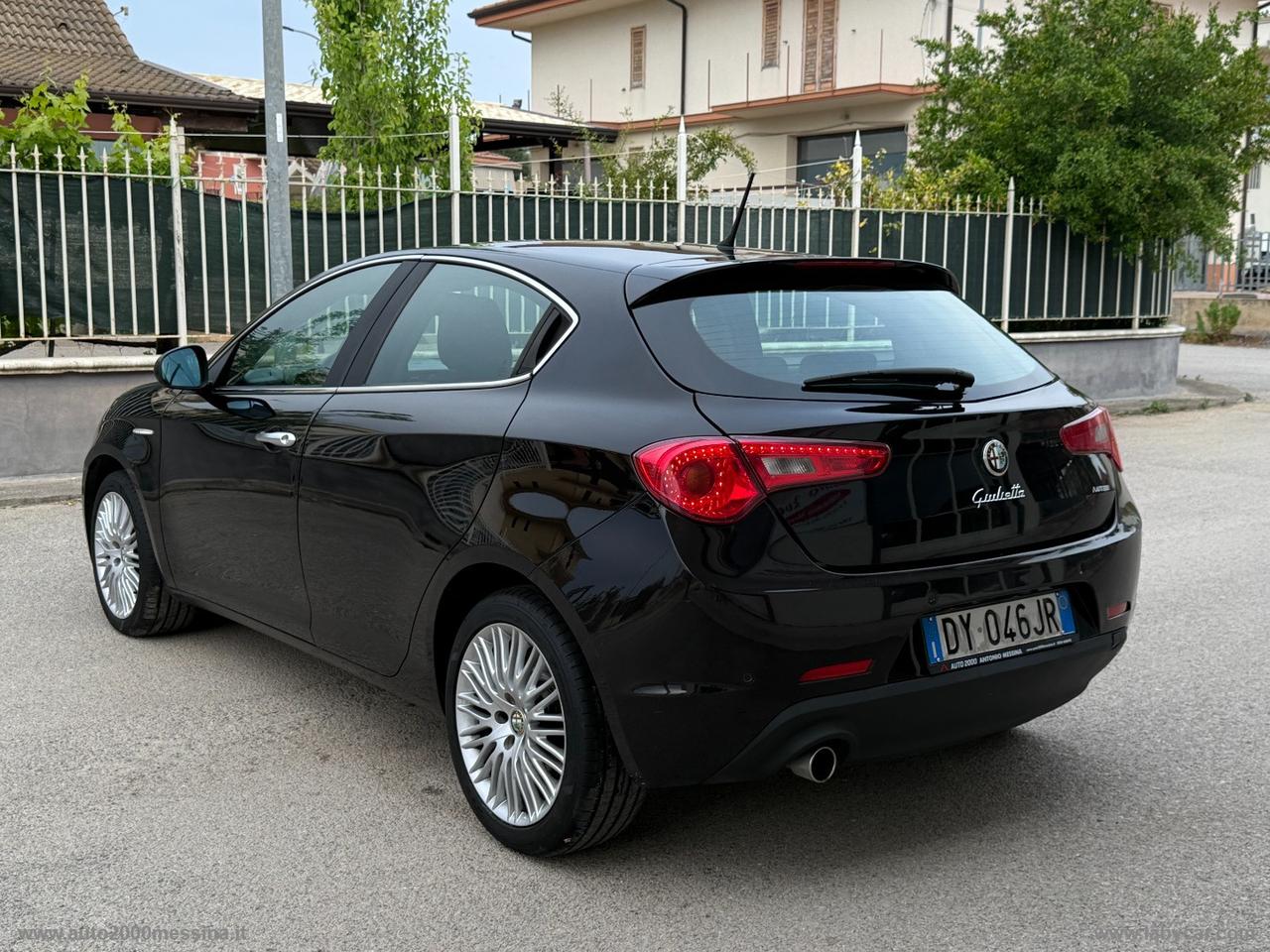 ALFA ROMEO Giulietta 1.6 JTDm-2 105 CV Distinctive