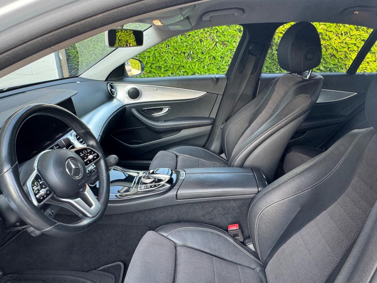 Mercedes-benz E 220 d Auto Premium Plus