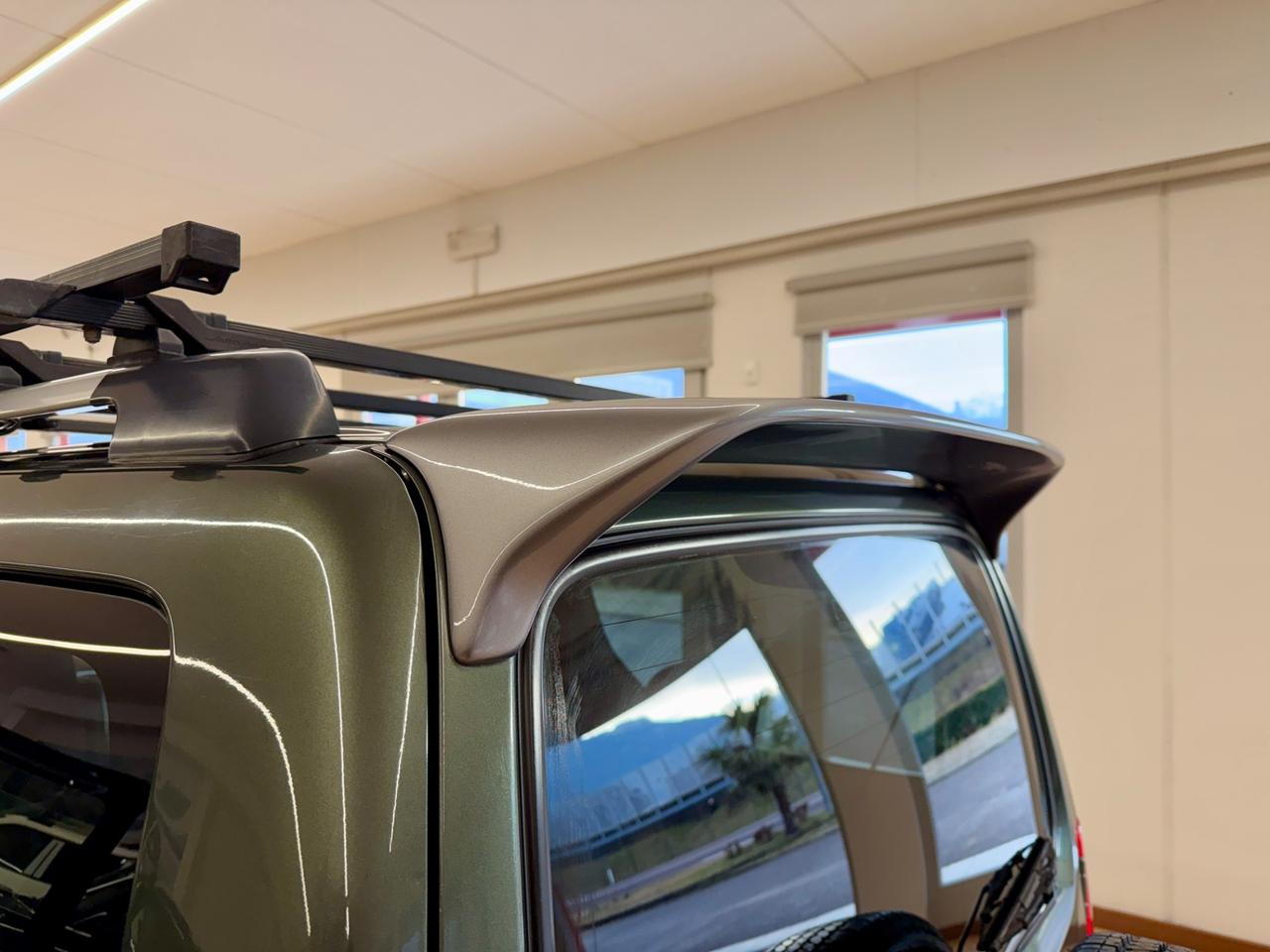 Suzuki Jimny 4X4 Evolution GANCIO TRAINO