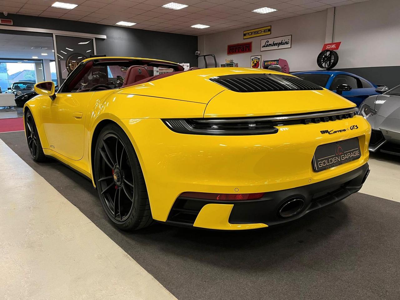Porsche 911 Carrera 4 GTS Cabriolet
