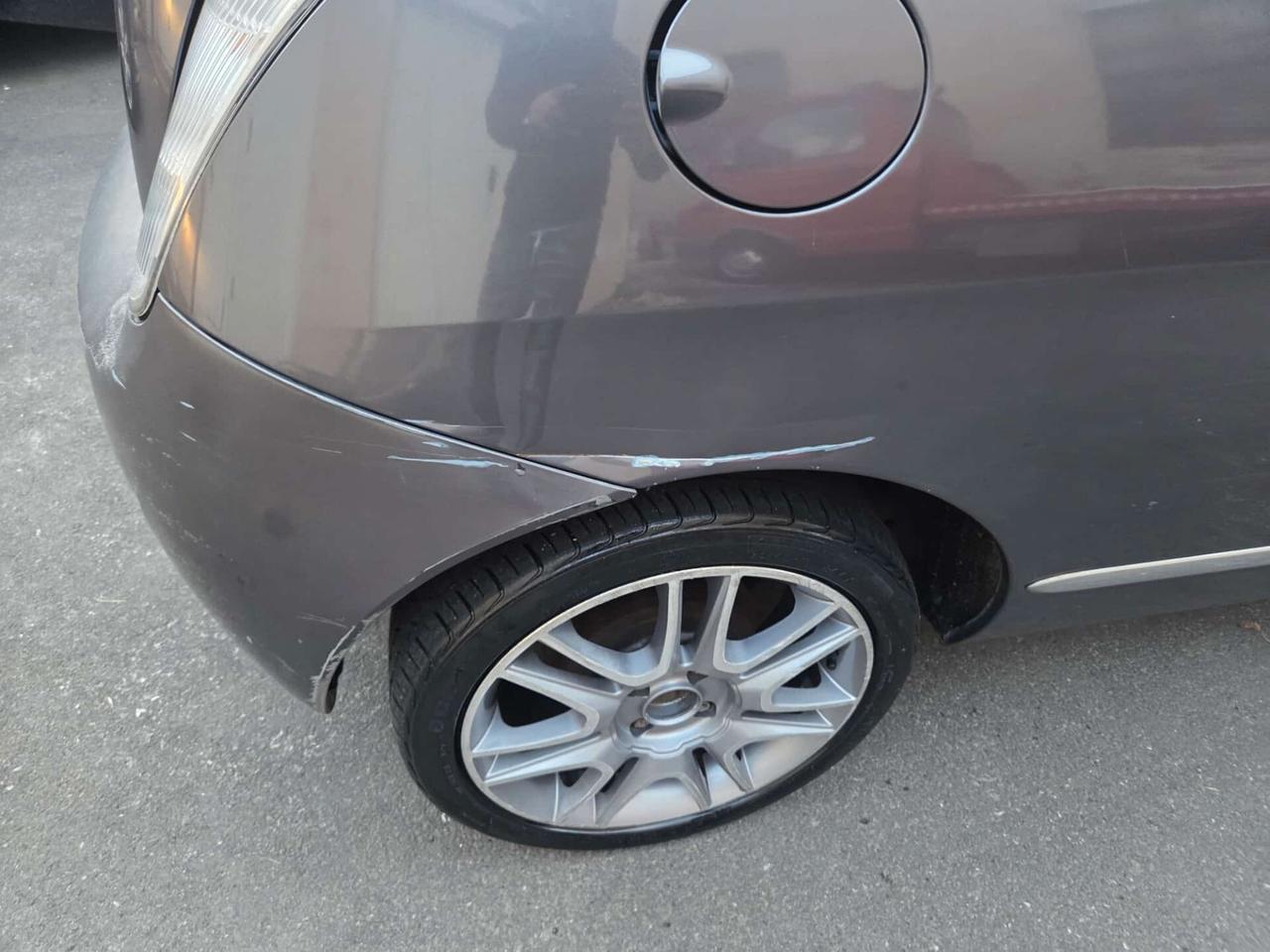 Lancia Ypsilon 1.2 69 CV Platino
