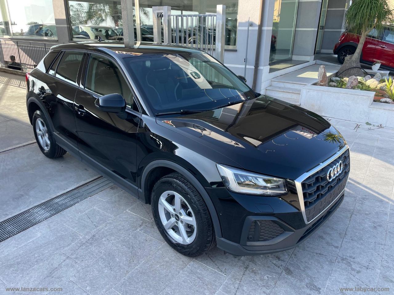 AUDI Q2 30 TDI Business Advanced