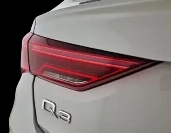 AUDI Q3 40 TDI S-TRONIC BUSINESS quattro 2021