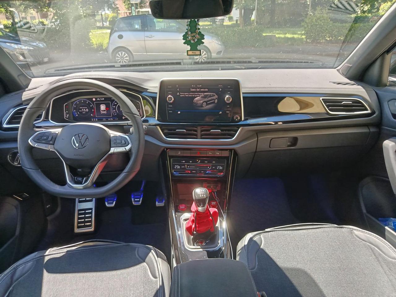 Volkswagen T-Roc R Line Plus 1.5 TSI #10942