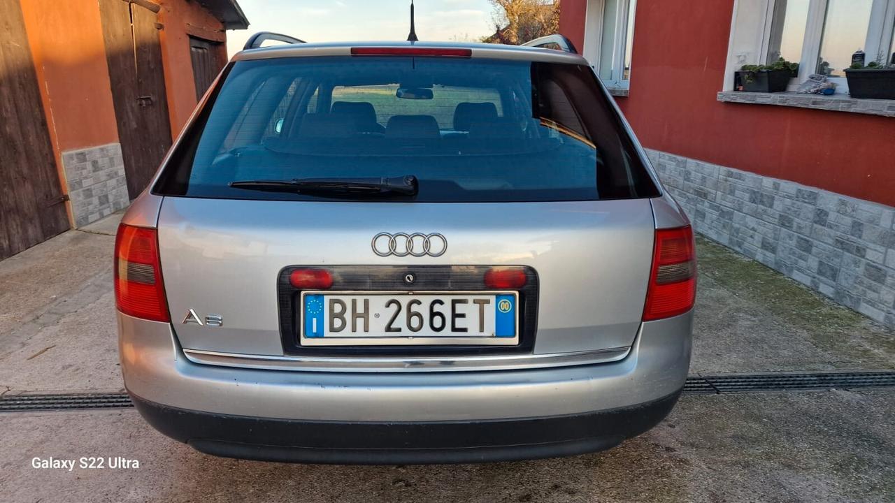 Audi A6 1.8 T 20V cat Avant Ambiente benzina