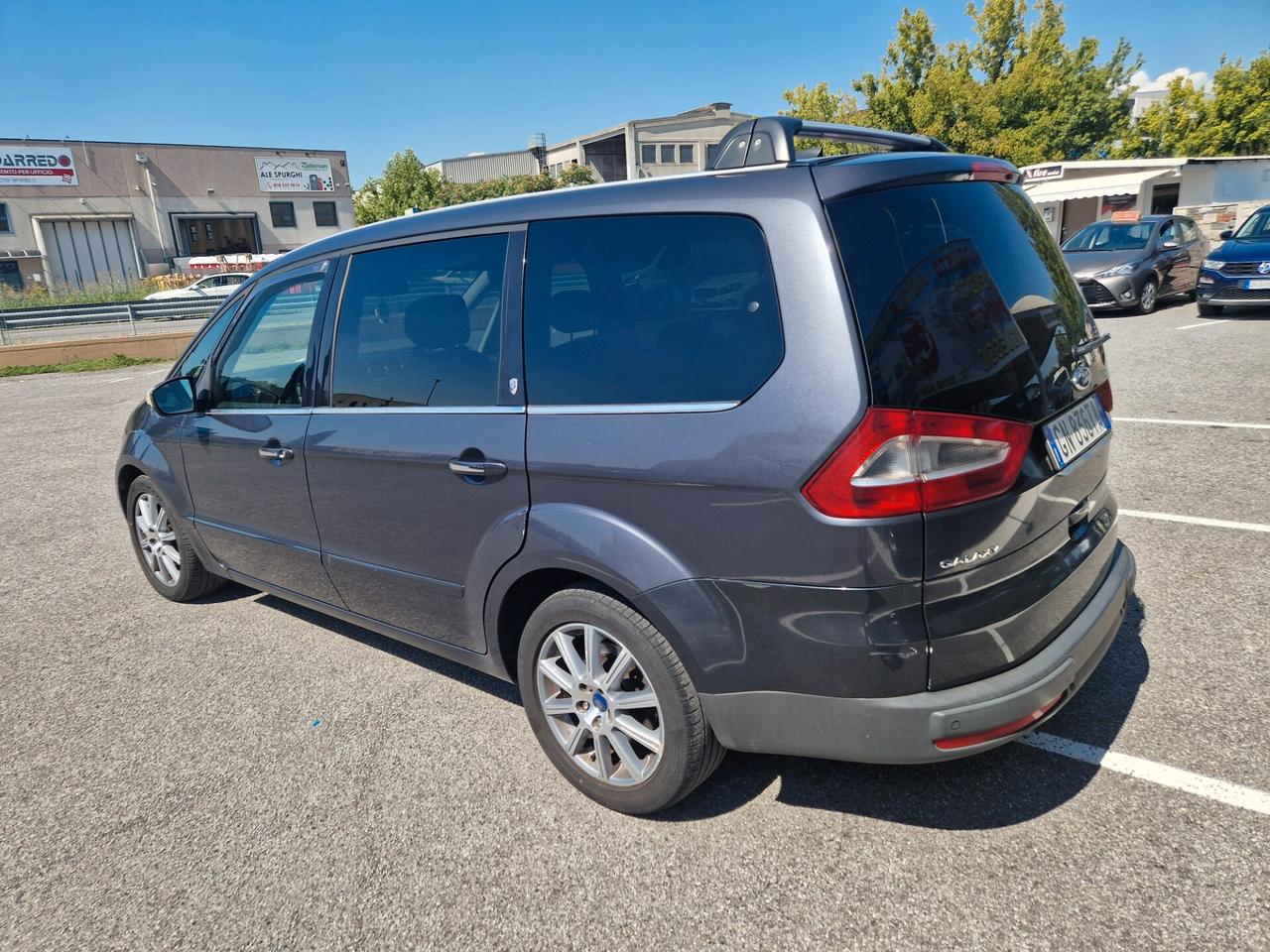 Ford Galaxy 2.0 TDCi 140 CV Ghia DPF
