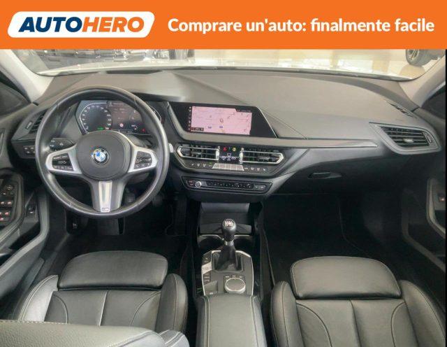 BMW 118 i 5p. Luxury