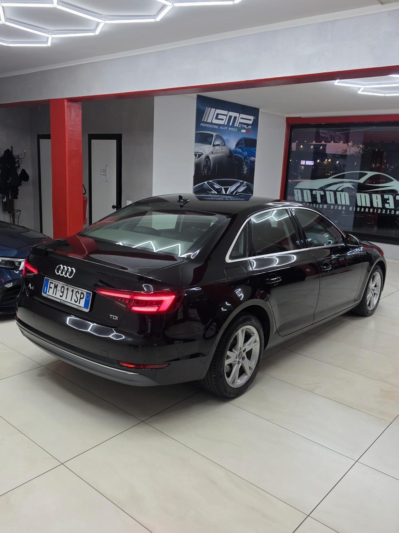 Audi A4 2.0 TDI 122 CV Business Sport