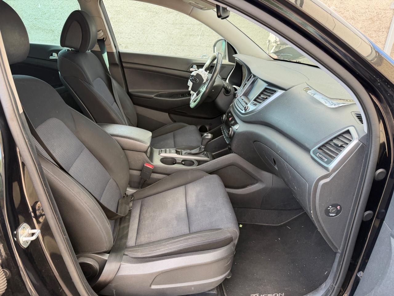 HYUNDAI TUCSON 2018 1.7 CRDi AUTOMATICO INCIDENTATO