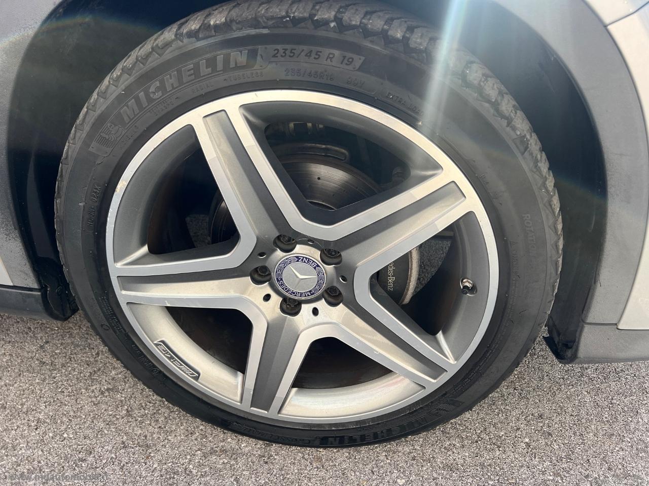 MERCEDES-BENZ GLA 200 CDI Automatic 4Matic Premium TETTO CAMERA PACK AMG