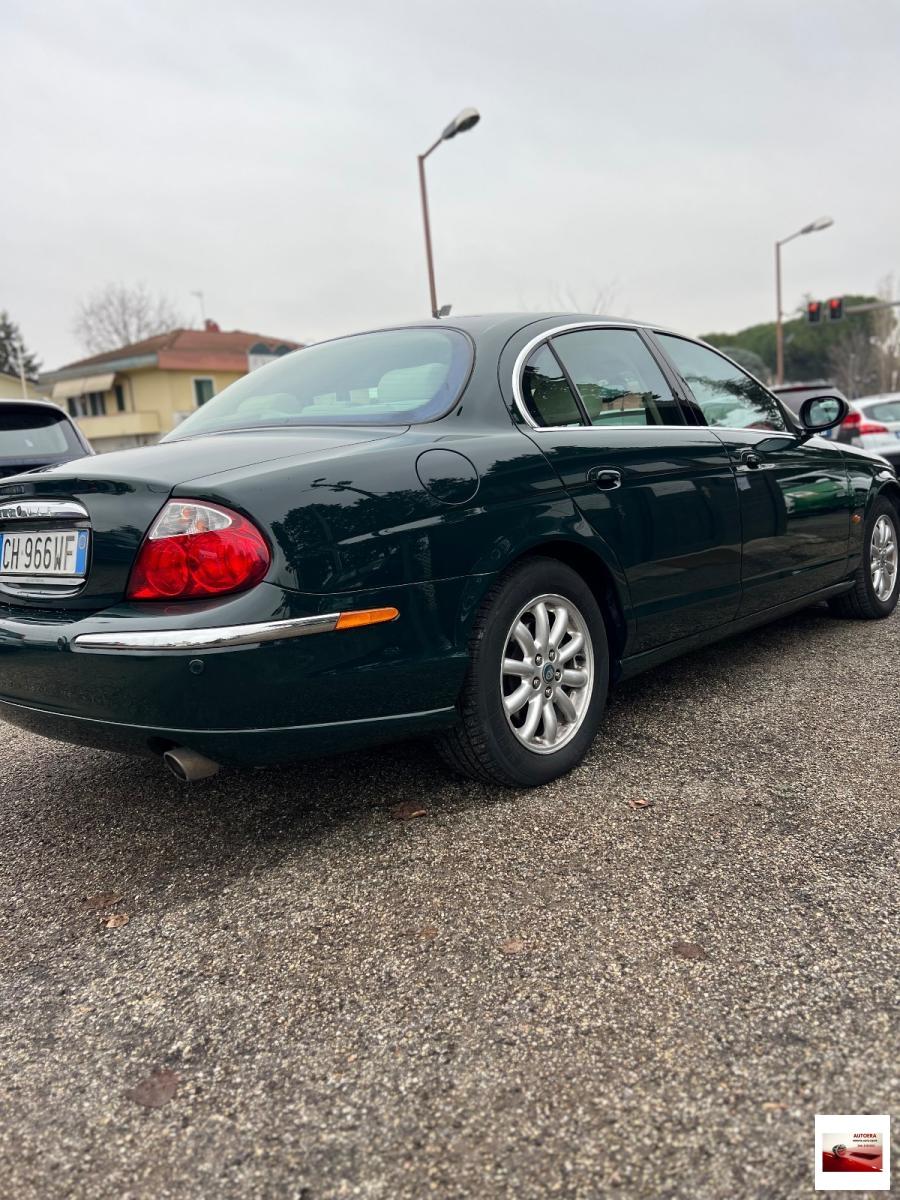 JAGUAR - S-Type - 2.5 V6 24V Executive