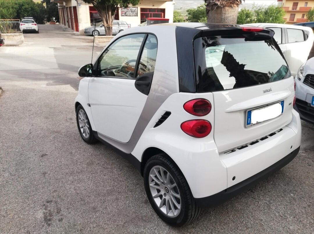 Smart ForTwo 1000 52 kW coupé passion