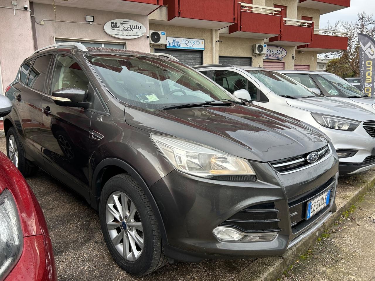 Ford Kuga 2.0 TDCI 120 CV S&S 2WD Titanium autocarro