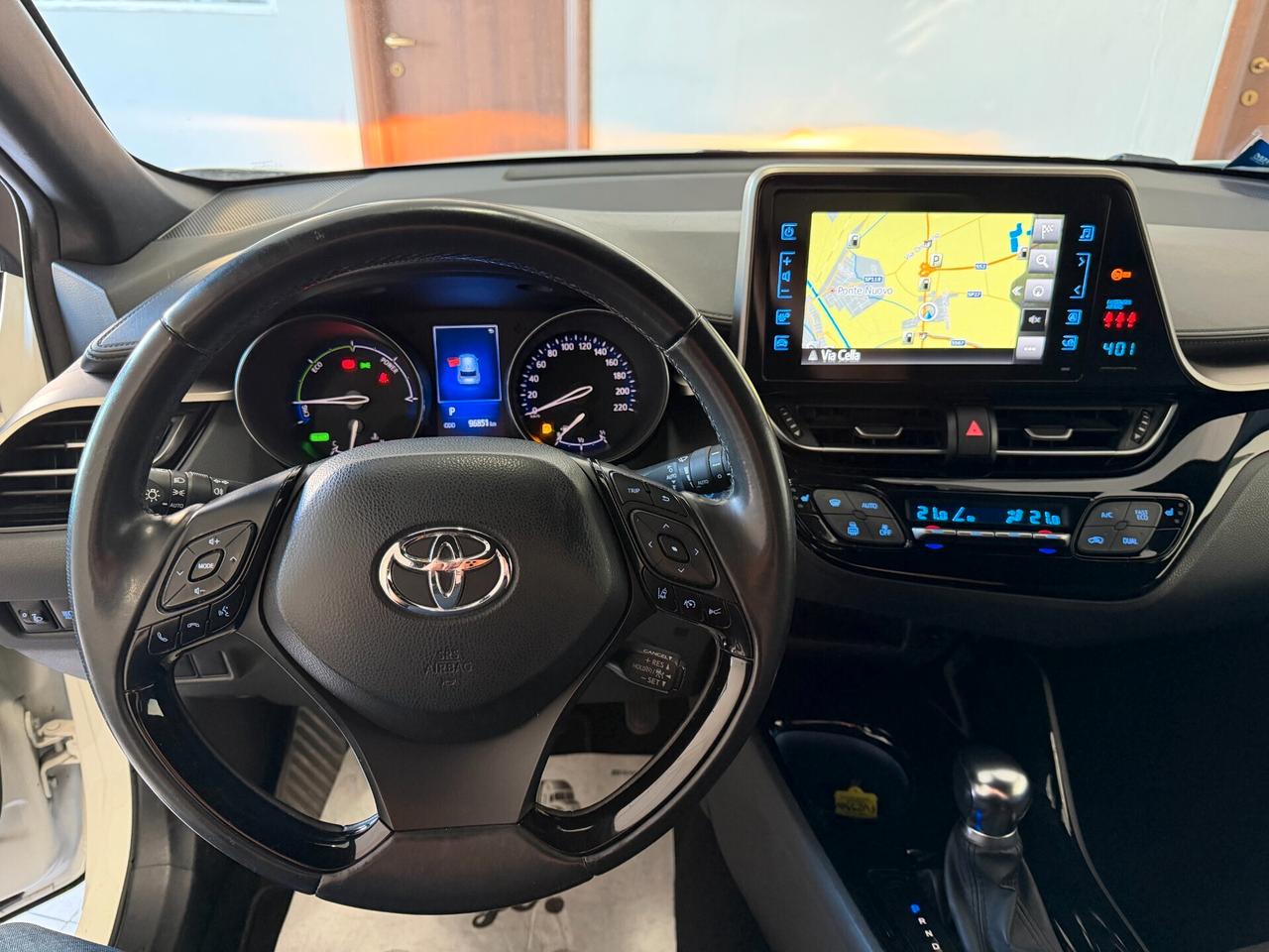 Toyota C-HR 2019 1.8 Hybrid E-CVT Lounge