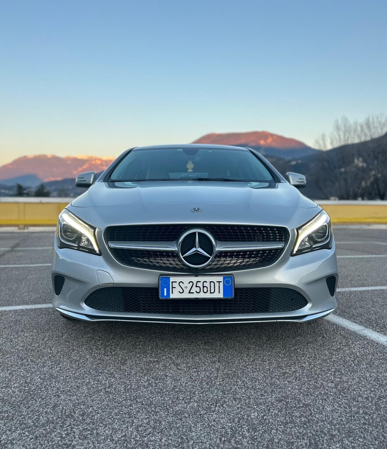 Mercedes CLA 200d Premium AMG Shootting Brake