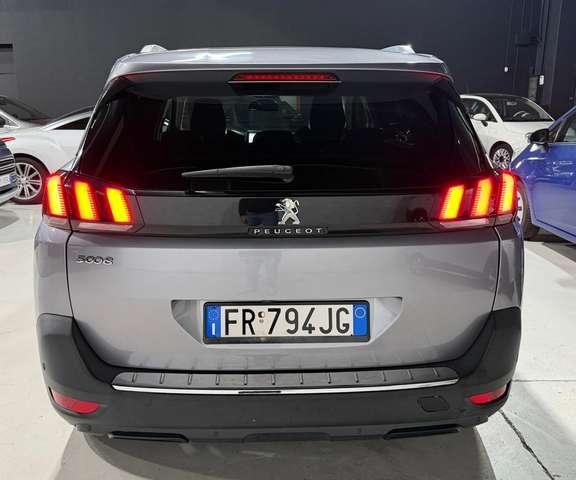 Peugeot 5008 7 Posti Cambio Automatico Distribuzione nuova