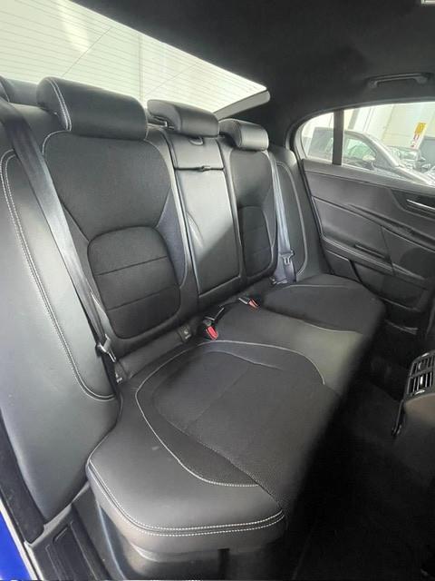 Jaguar XE 2.0 D 240 CV AWD aut. R-Sport