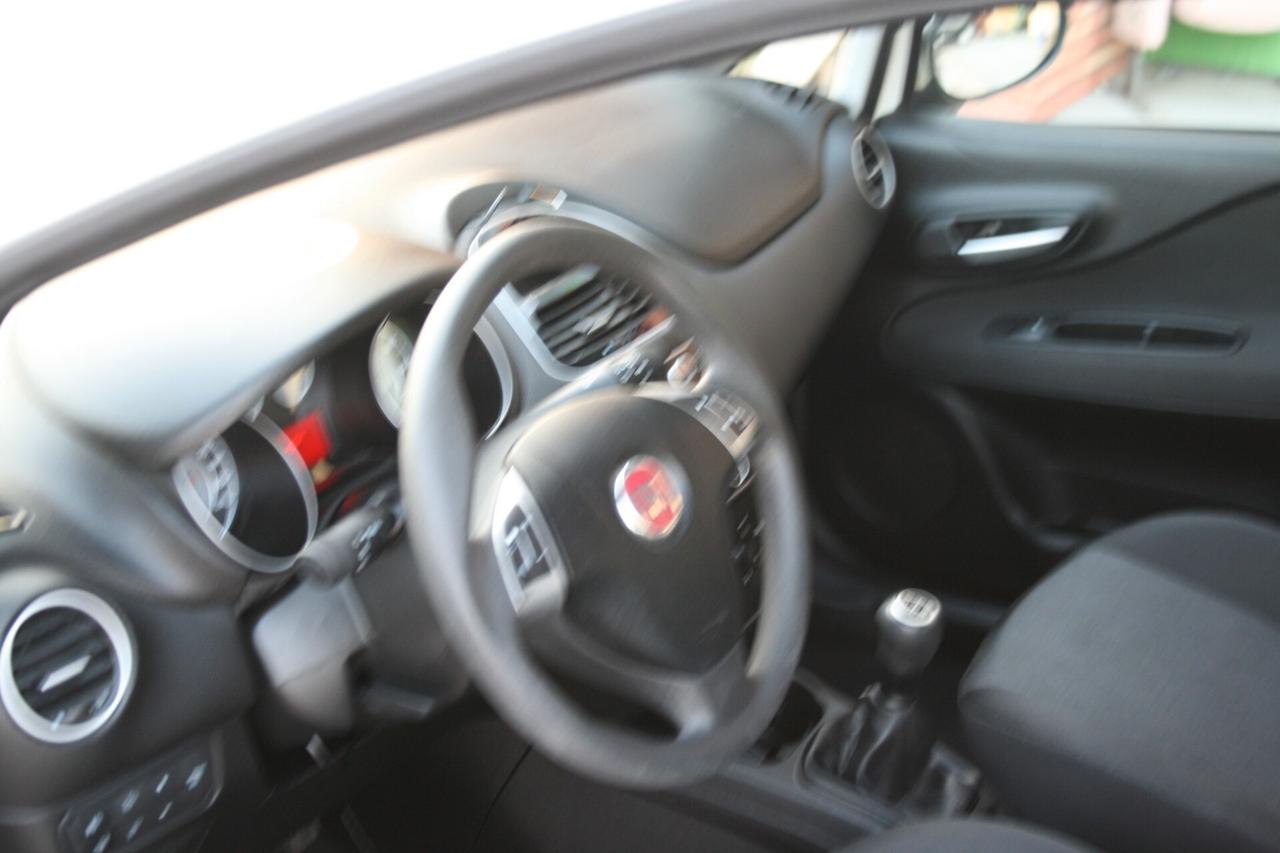 Fiat Punto 1.3 MJT II 75 CV 5 porte Street