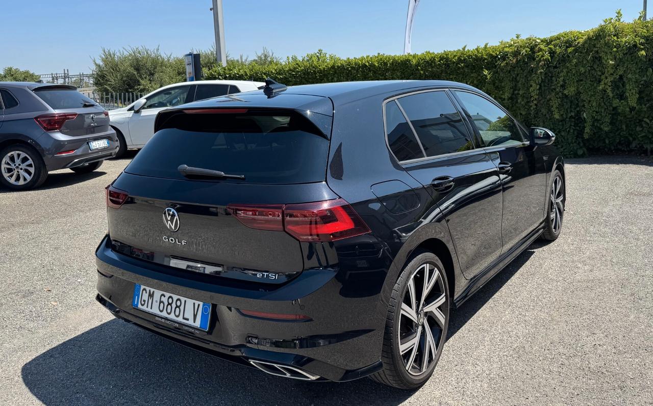 Volkswagen Golf 1.5 etsi evo R-Line 150cv dsg /MATRIX / NO VINCOLI