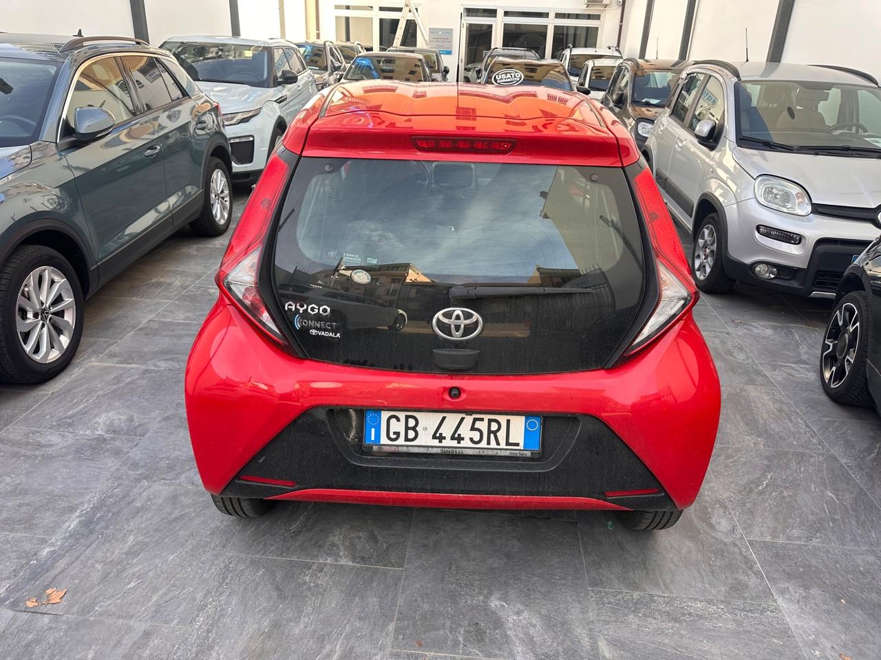Toyota Aygo Connect 1.0 VVT-i 72 CV 5 porte x-play