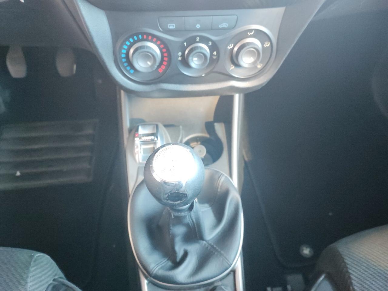 Alfa Romeo MiTo 1.4 T 120 CV GPL Distinctive Sport Pack