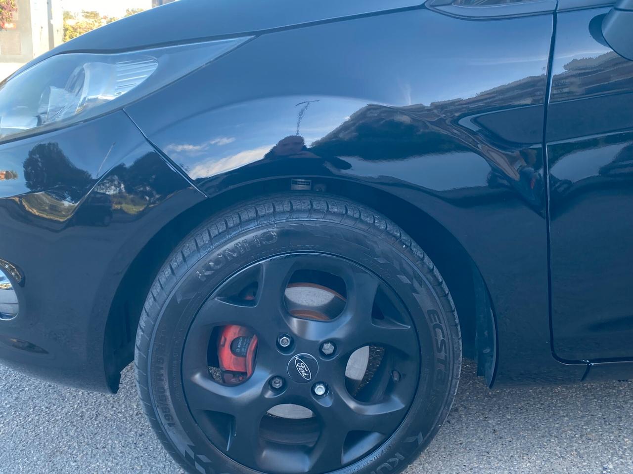 Ford Fiesta 1.4 TDCi 70CV 5 porte Titanium