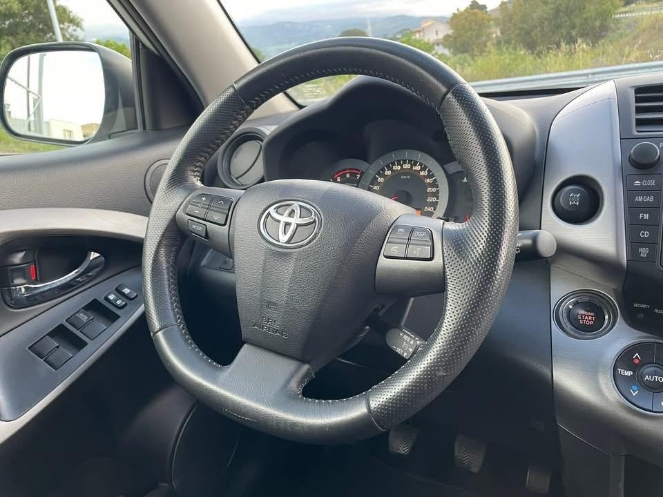 TOYOTA RAV4. 2.2 d4d 150 cv