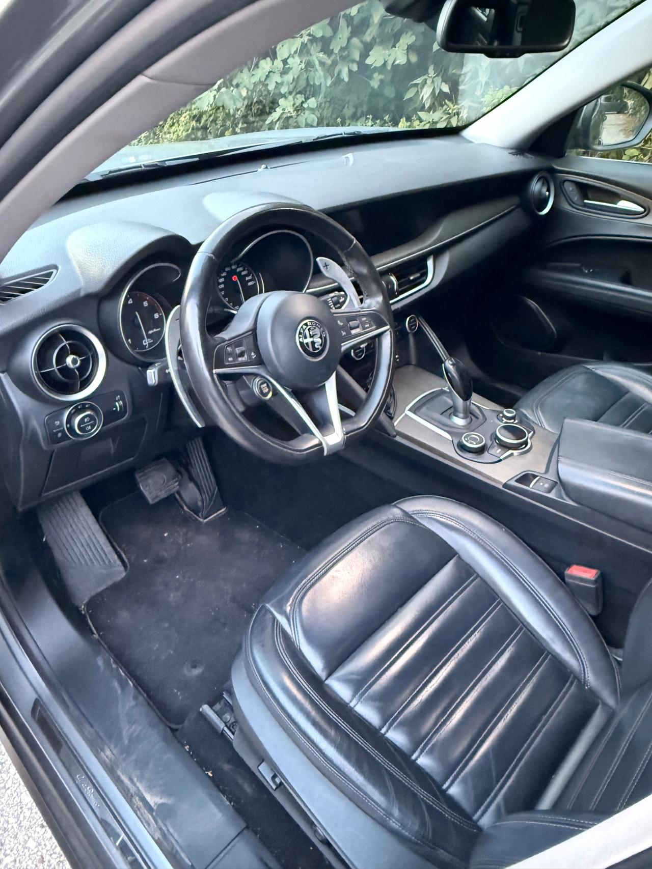 Alfa Romeo Stelvio 2.2 Turbodiesel 180 CV AT8 Q4 Business