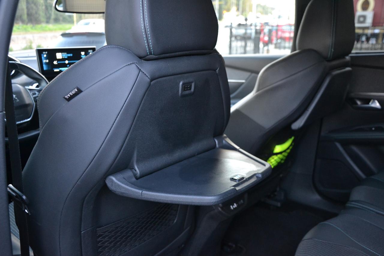 Peugeot 5008 2.0 HDi 180CV 7POSTI AUT.+NAV+LED+RCAM+PELLE+PDC