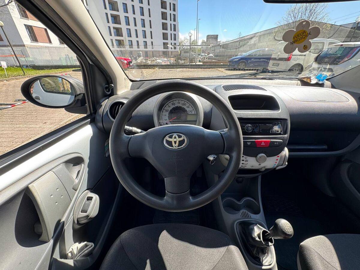 Toyota Aygo 1.0 Sol 5p FL