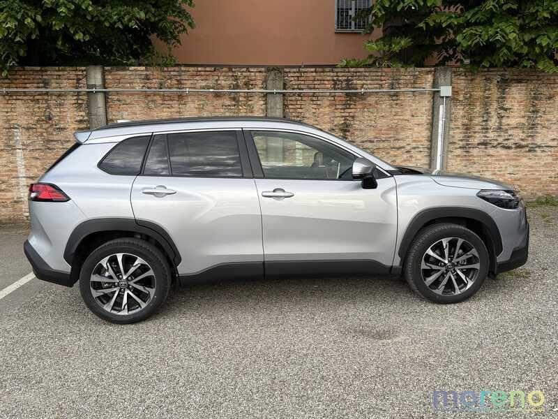 Toyota Corolla Cross 2.0h Lounge 2wd 197 CV e-cvt