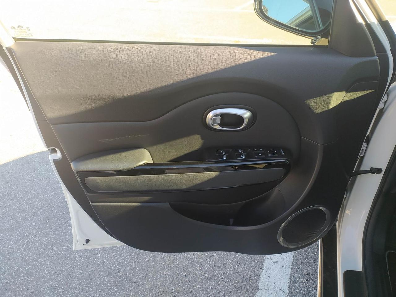 Kia Soul Limited 1.6 CRDi #8110