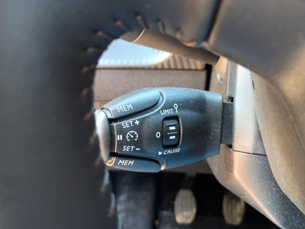 Peugeot 208 1.2 100cv 5 porte Style