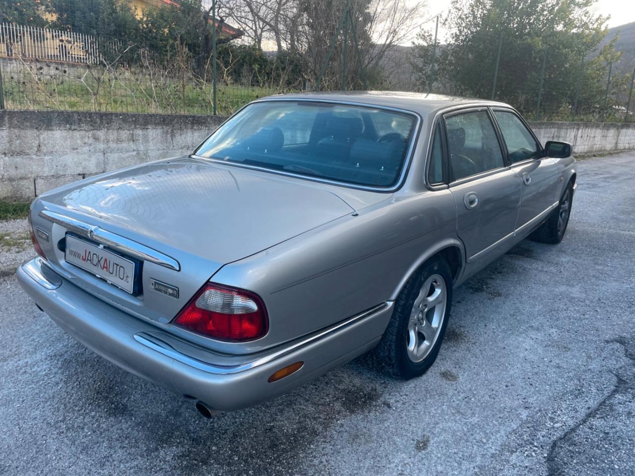 Jaguar XJ 3.2 cat Executive