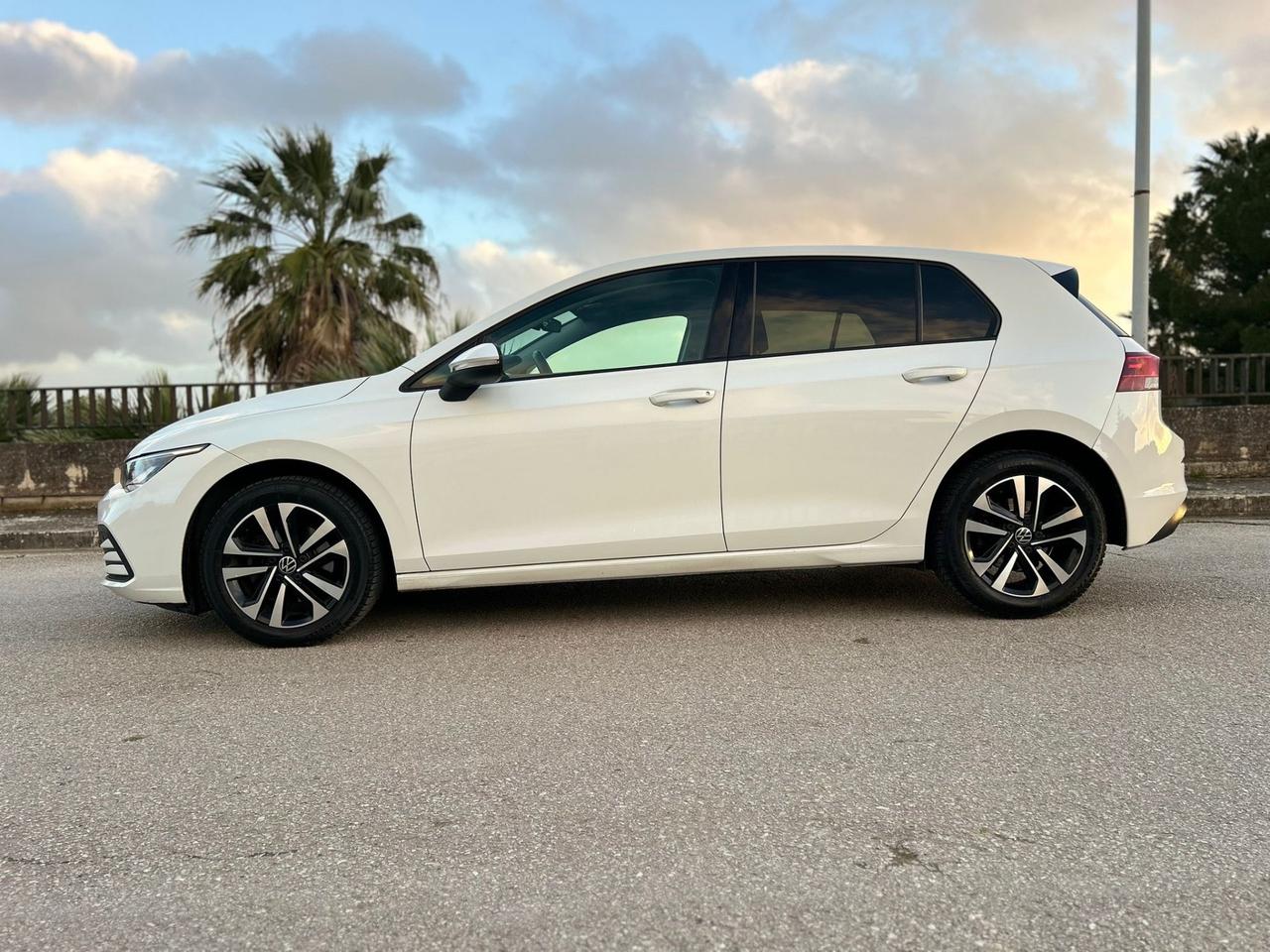 Volkswagen Golf 2.0 TDI 150 CV DSG SCR R-Line