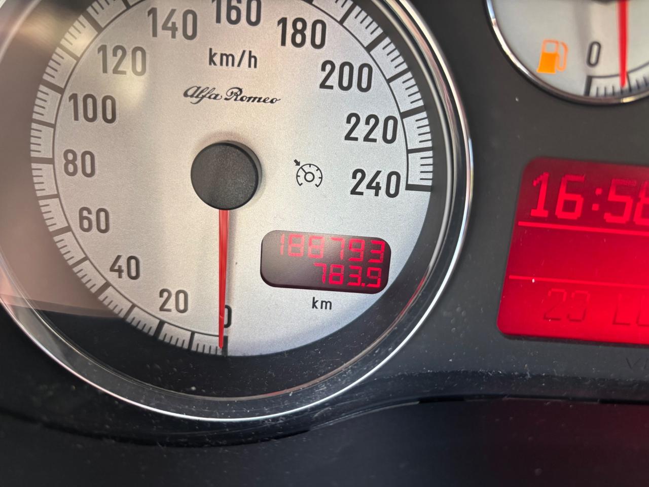 Alfa Romeo 147 1.6 16V TS 5 p executive GPL